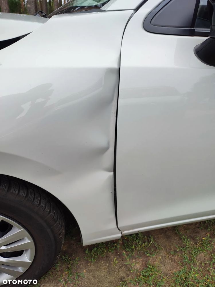 Mazda 2 SKYACTIV-G 90 Homura - 25