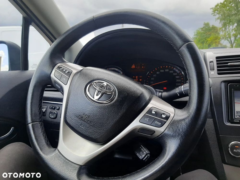 Toyota Avensis 1.8 Executive - 26