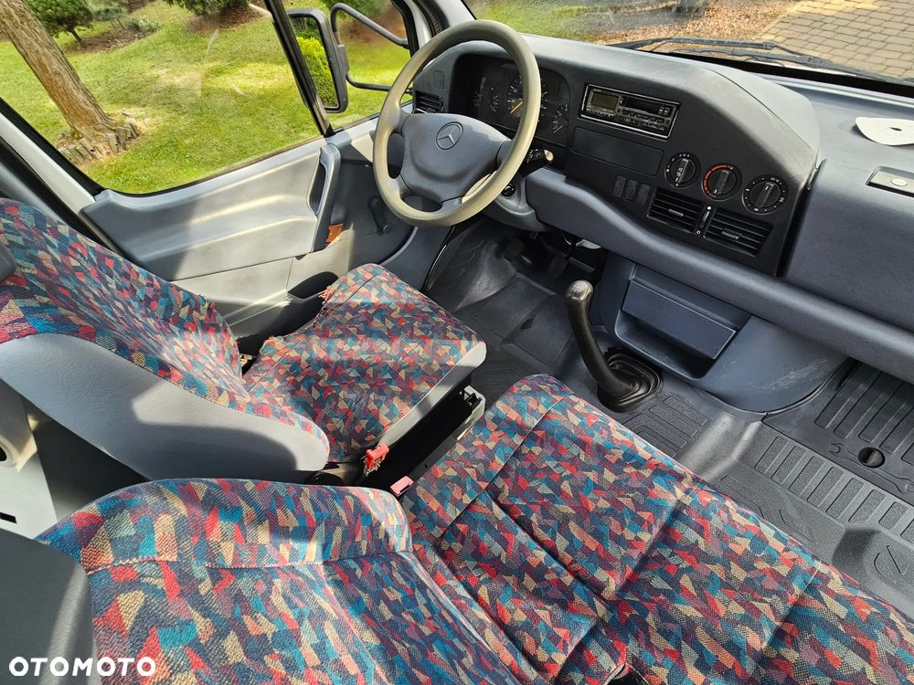 Mercedes-Benz Sprinter 412 D Kontener/Izoterma 3.70 M ! Bez Korozji ! - 31