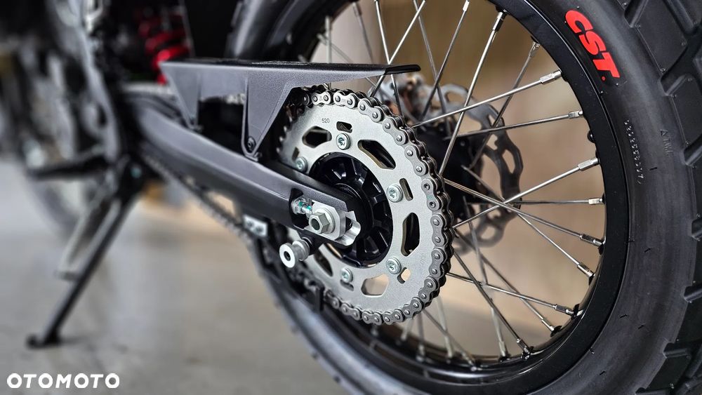 QJMOTOR SRT 300DX - 16