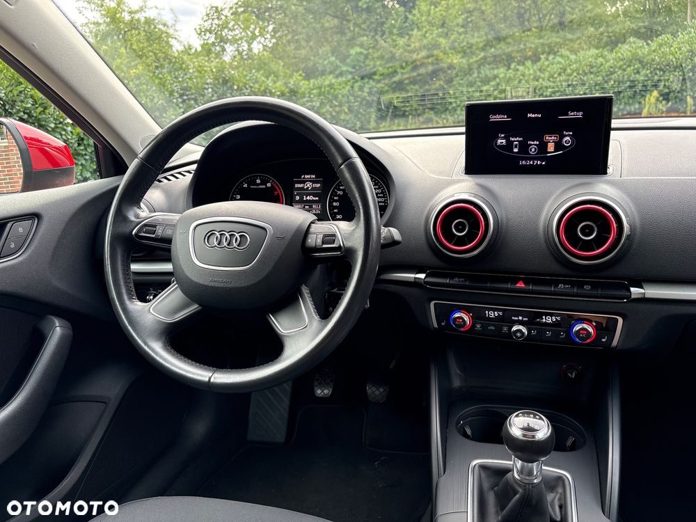 Audi A3 Sportback 1.2 TFSI Ambiente - 16