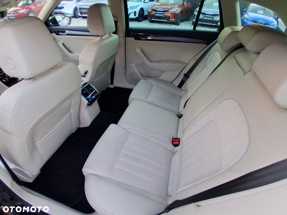 Skoda Superb 2.0 TSI Style DSG - 13