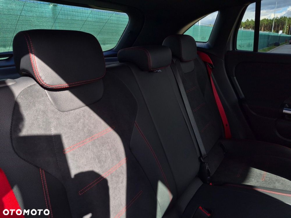 Mercedes-Benz GLA AMG 35 mHEV 4-Matic 8G-DCT - 21