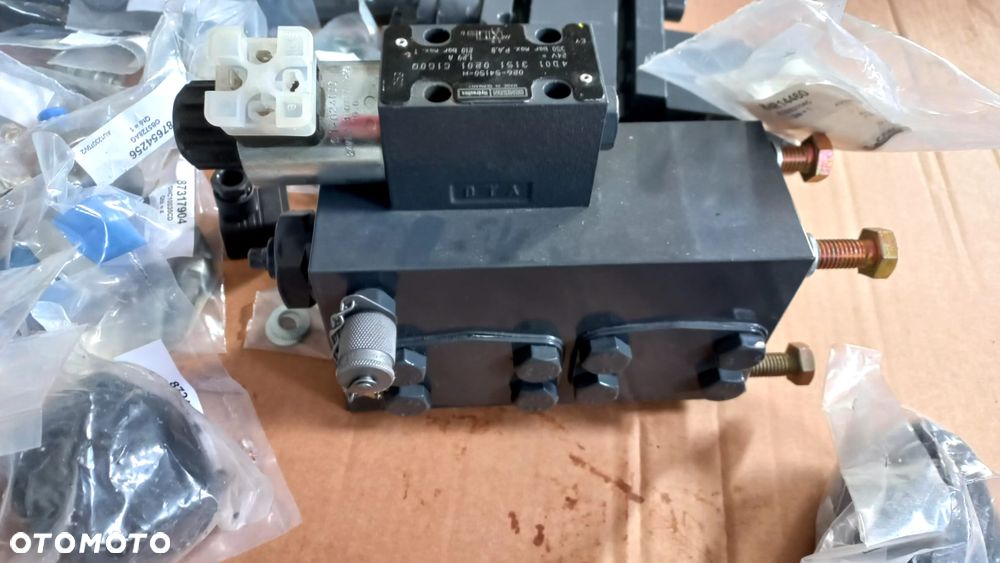 komponenty zaworu hydraulicznego  sterującego 87701447 case cx290b - 9