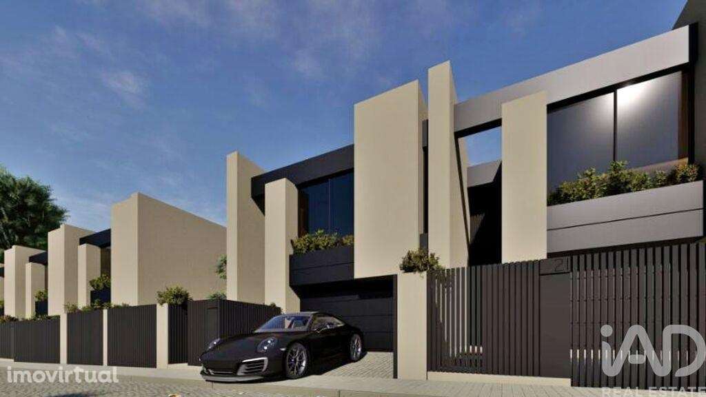 Casa T3 em Fânzeres e São Pedro da Cova de 195,00 m2 - Grande imagem: 5/25