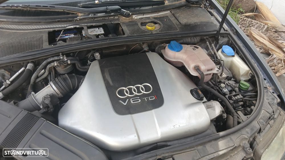 Audi A4 2.5 TDI quattro - 10