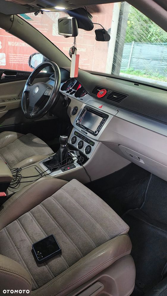 Volkswagen Passat 2.0 TDI 4Mot Highline - 7