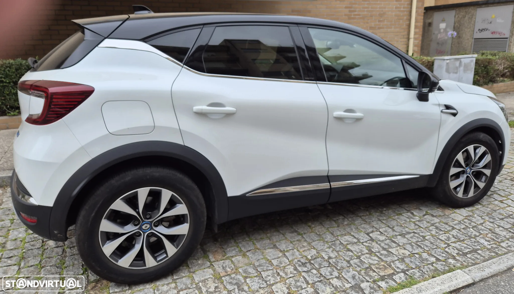 Renault Captur 1.6 E-Tech Plug-In Exclusive - 3