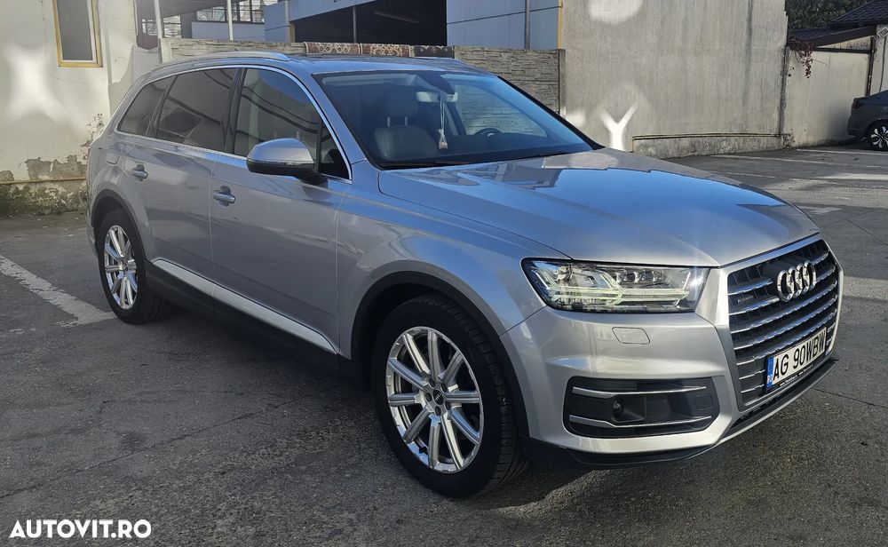 Audi Q7 - 1