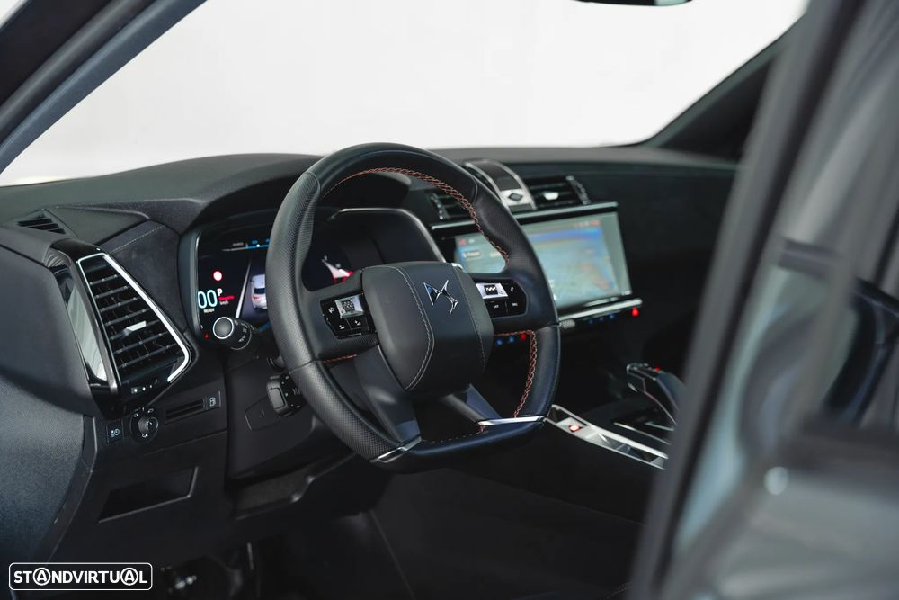 DS DS7 225 Performance Line + - 28