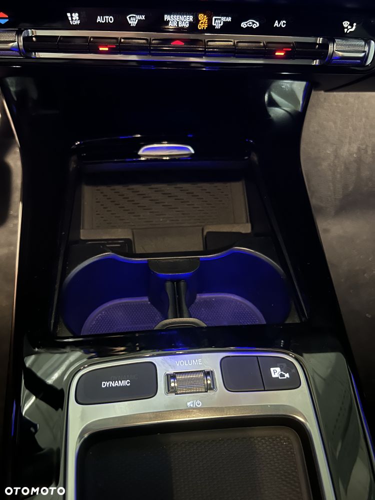 Mercedes-Benz CLA 200 AMG Line 7G-DCT - 23