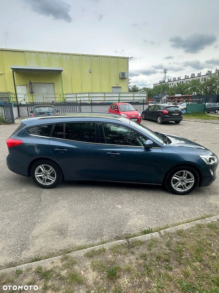 Ford Focus 1.0 EcoBoost Start-Stopp-System COOL&CONNECT - 17
