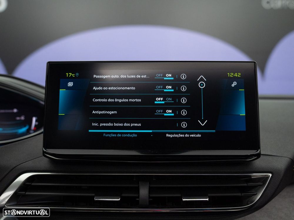 Peugeot 3008 1.6 Hybrid4 GT e-EAT8 - 34