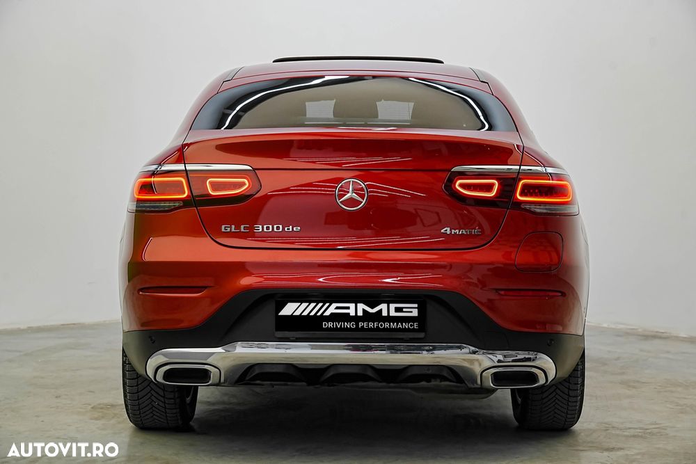 Mercedes-Benz GLC Coupe 300 de 4Matic 9G-TRONIC AMG Line - 8