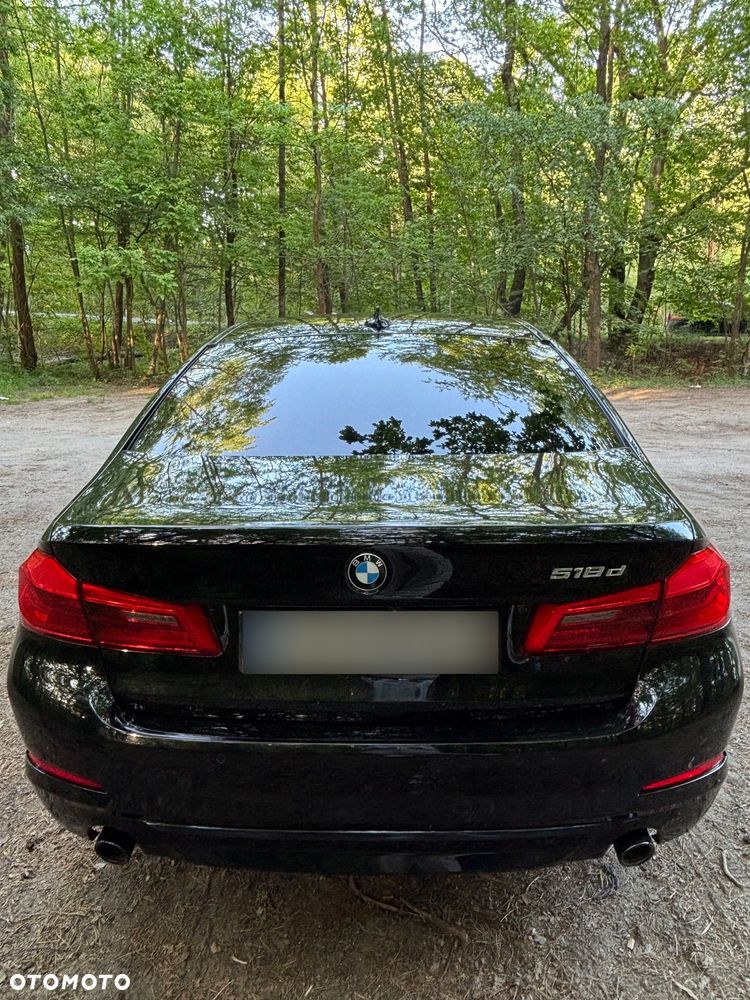 BMW Seria 5 518d Sport Line - 4