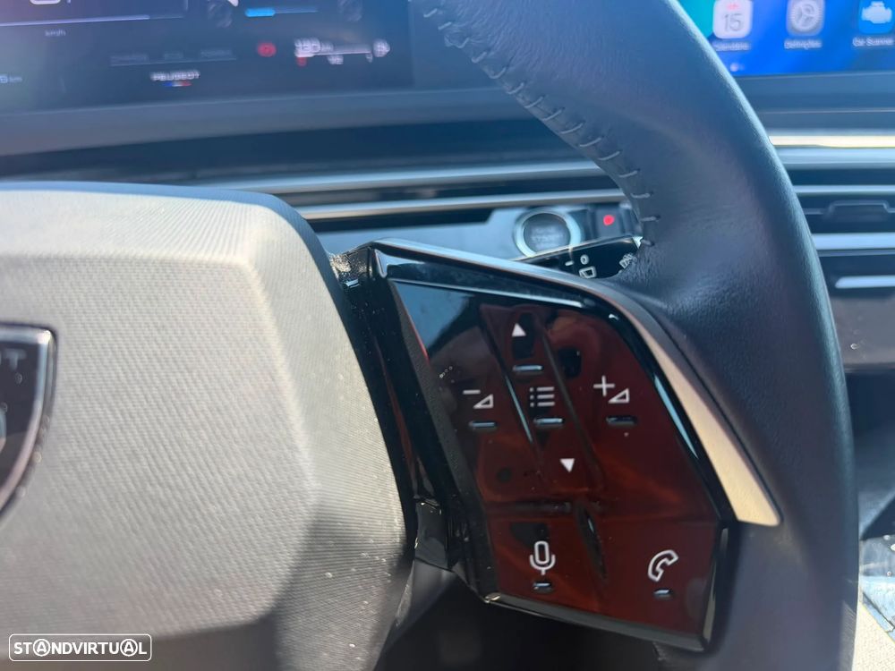 Peugeot 5008 Hybrid 145 e-DSC6 Allure - 26