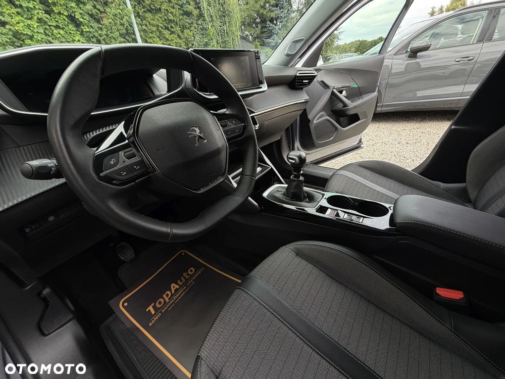 Peugeot 2008 1.2 PureTech Allure Pack S&S - 19