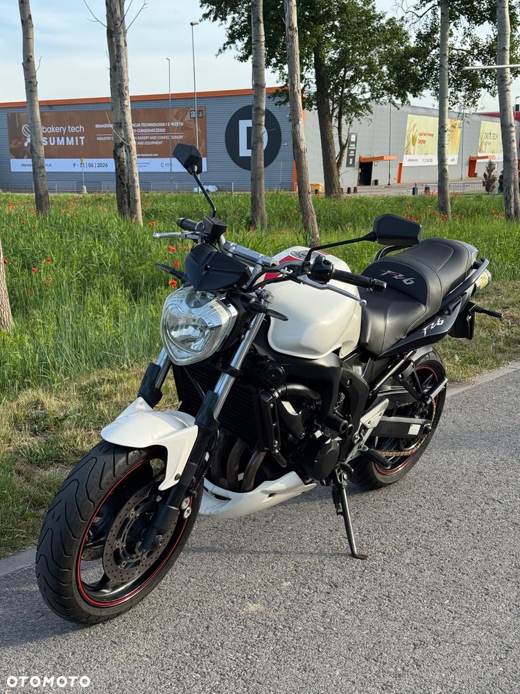 Yamaha FZ6 - 6