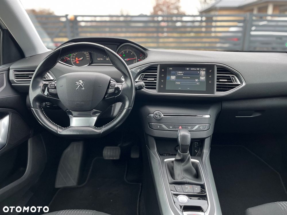 Peugeot 308 BlueHDi 150 Automatik Stop & Start Allure - 24