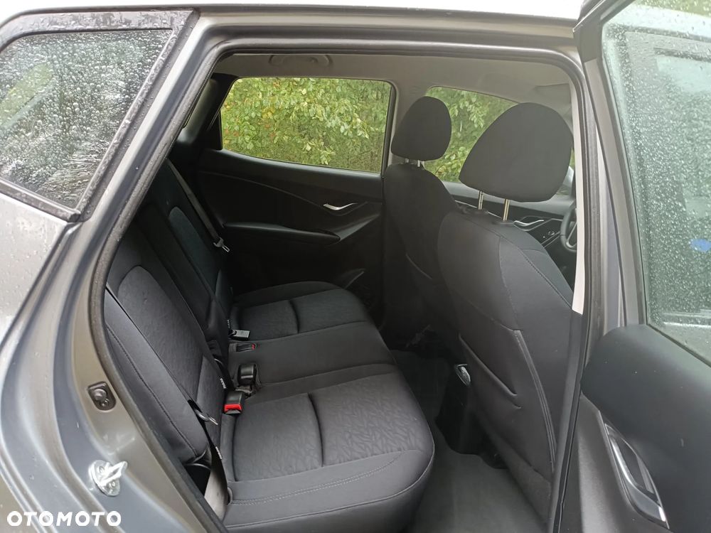 Hyundai ix20 1.4 CRDi BlueDrive Comfort - 8