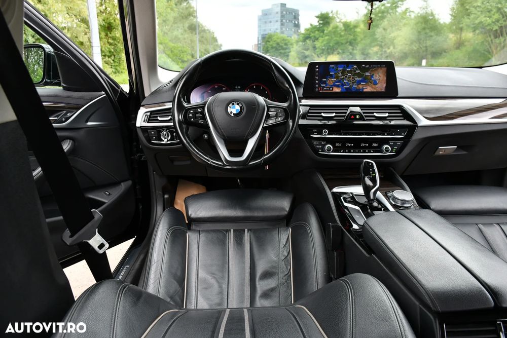 BMW Seria 5 520d xDrive Aut. Luxury Line - 30