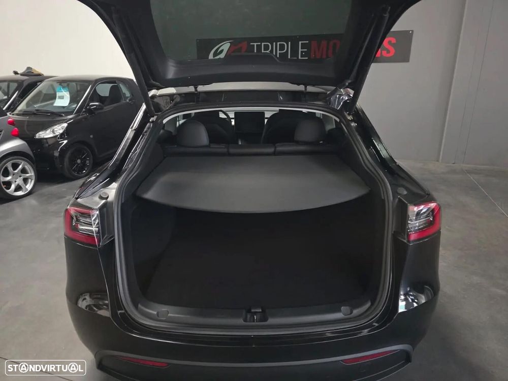 Tesla Model Y 2024 photo 4