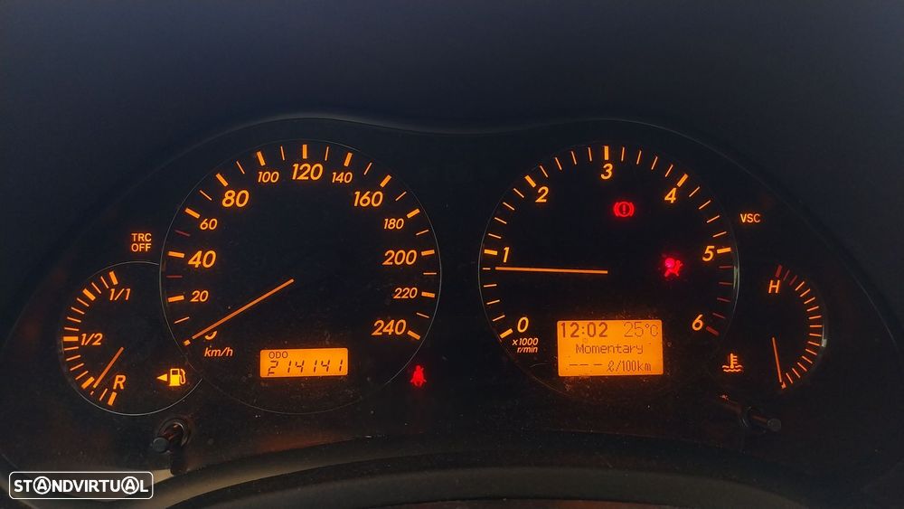 Toyota Avensis SD 2.0 D-4D - 11