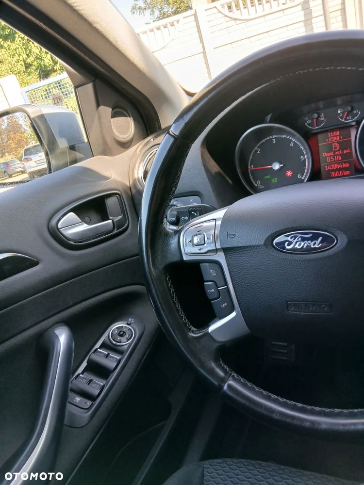 Ford Mondeo 1.8 TDCi Ghia - 12