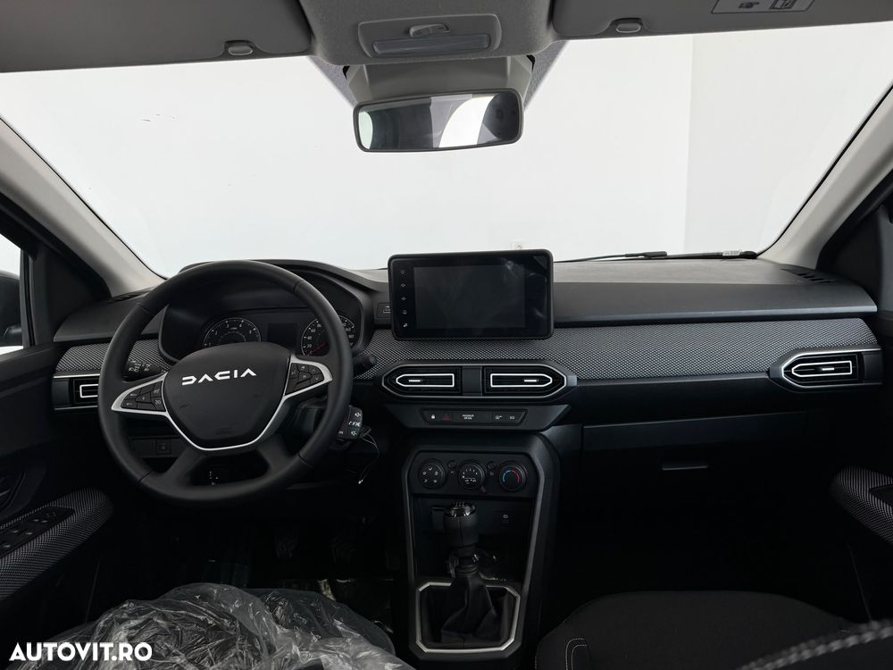 Dacia Logan TCe 90 MT5 Expression - 4