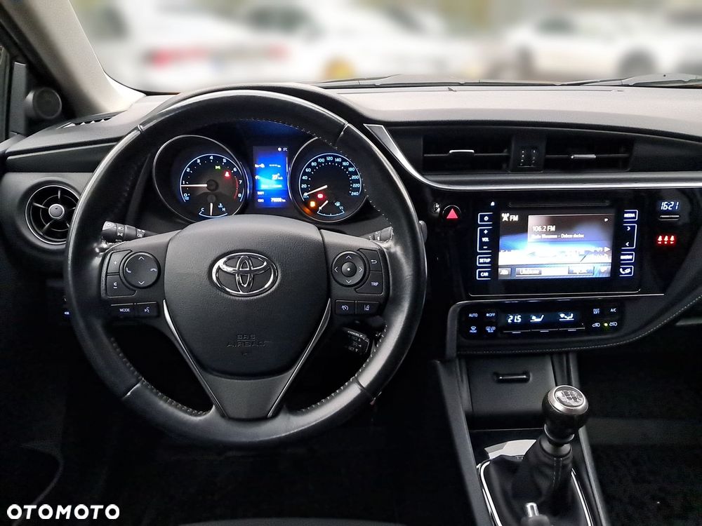 Toyota Auris - 6