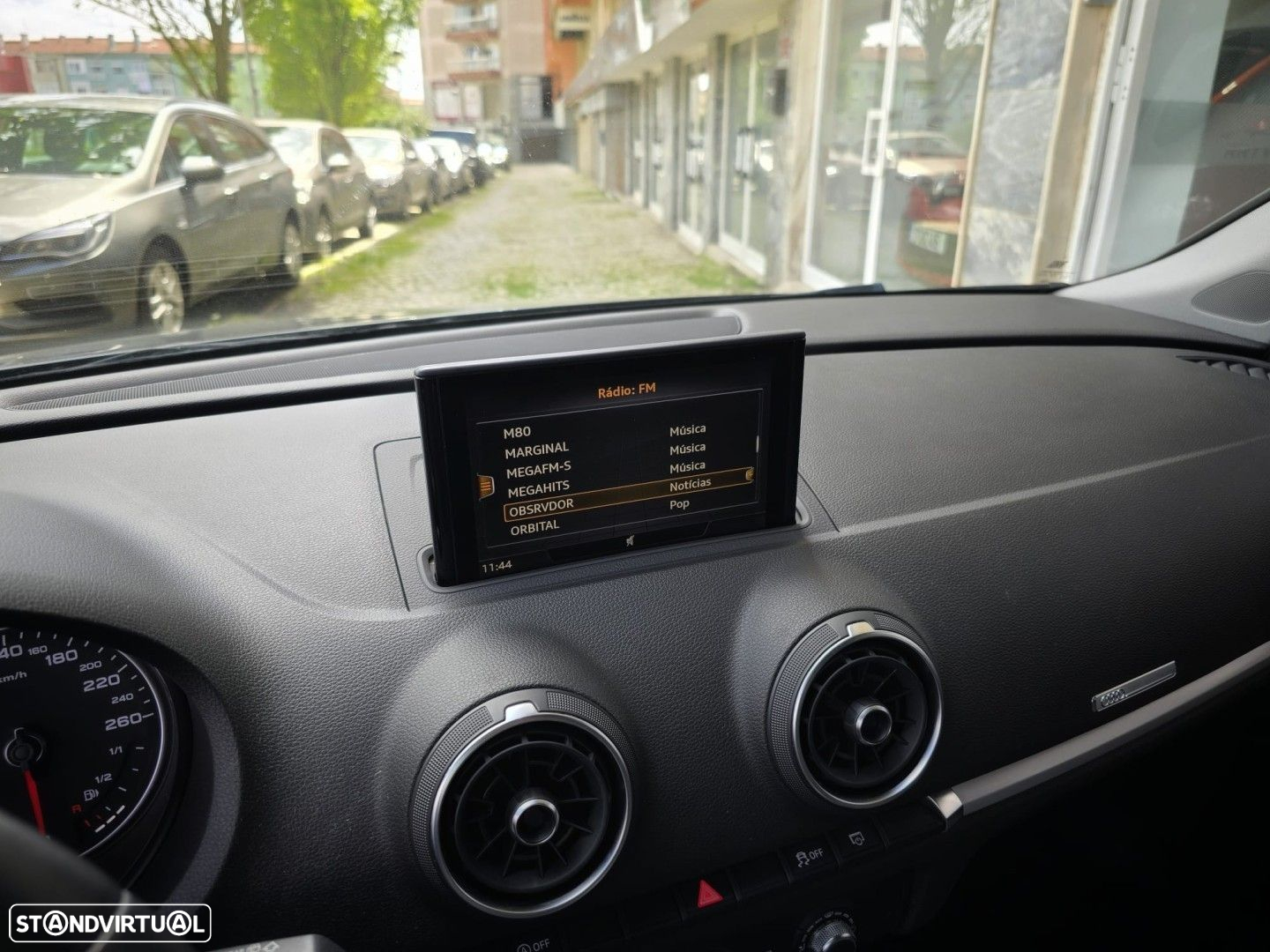 Audi A3 Sportback 1.6 TDI Design - 15