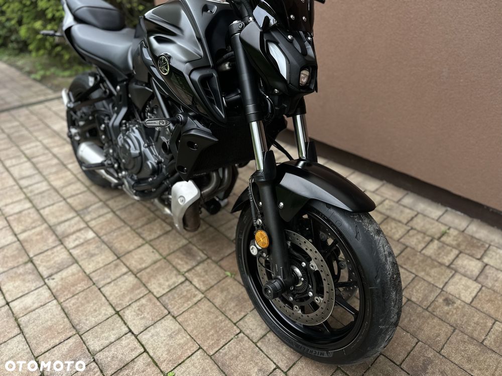 Yamaha MT - 17