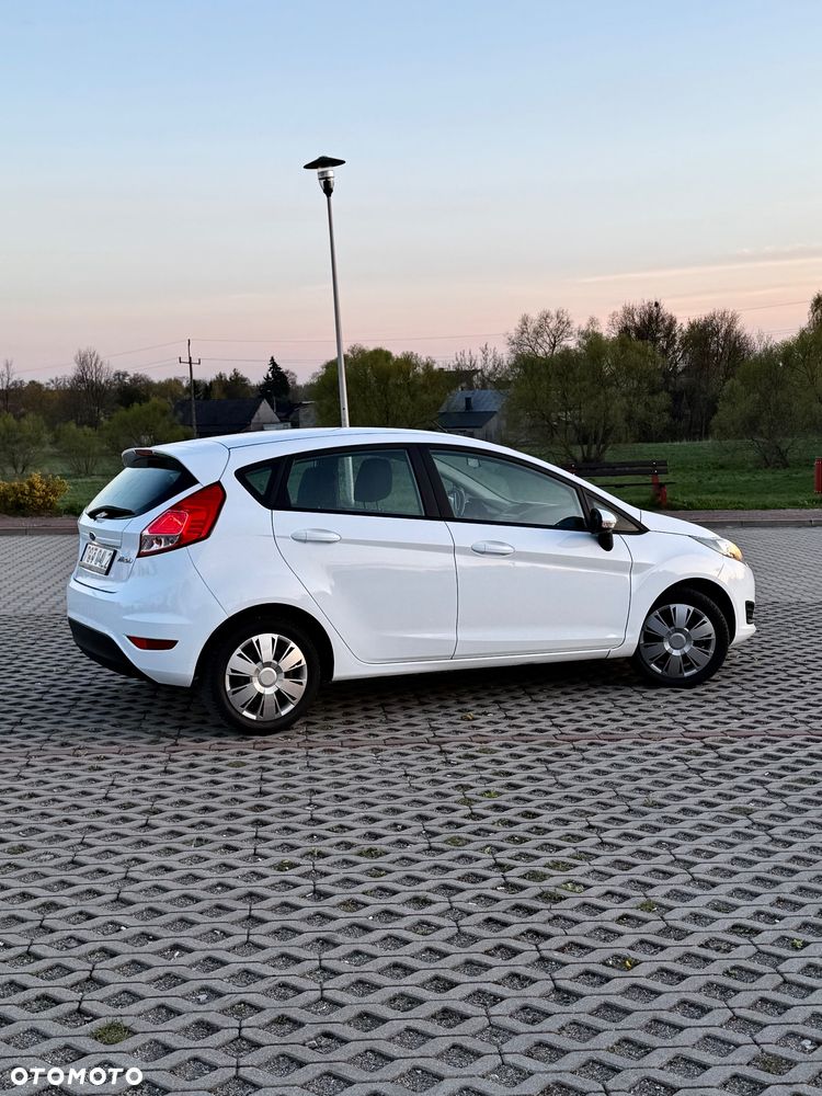 Ford Fiesta ver-1-5-tdci-silver-x - 12