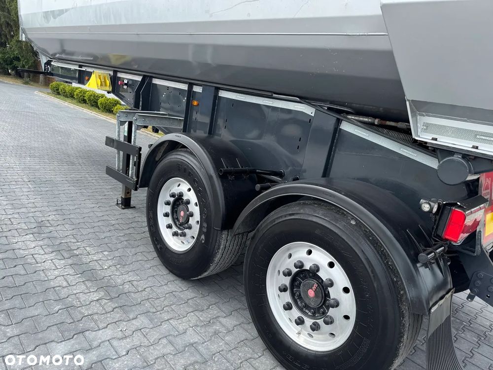 Schwarzmuller H-K SERIE/ WAGA 5600 kg / PODNOSZONA OŚ  / DMC 36000 KG / IDEALNY STAN - 14