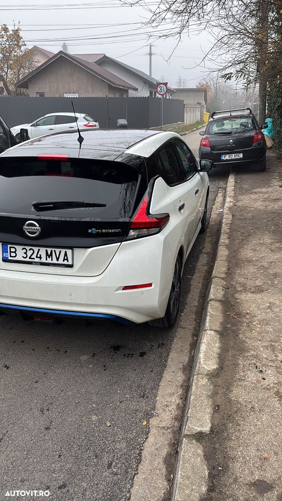 Nissan LEAF Tekna - 2