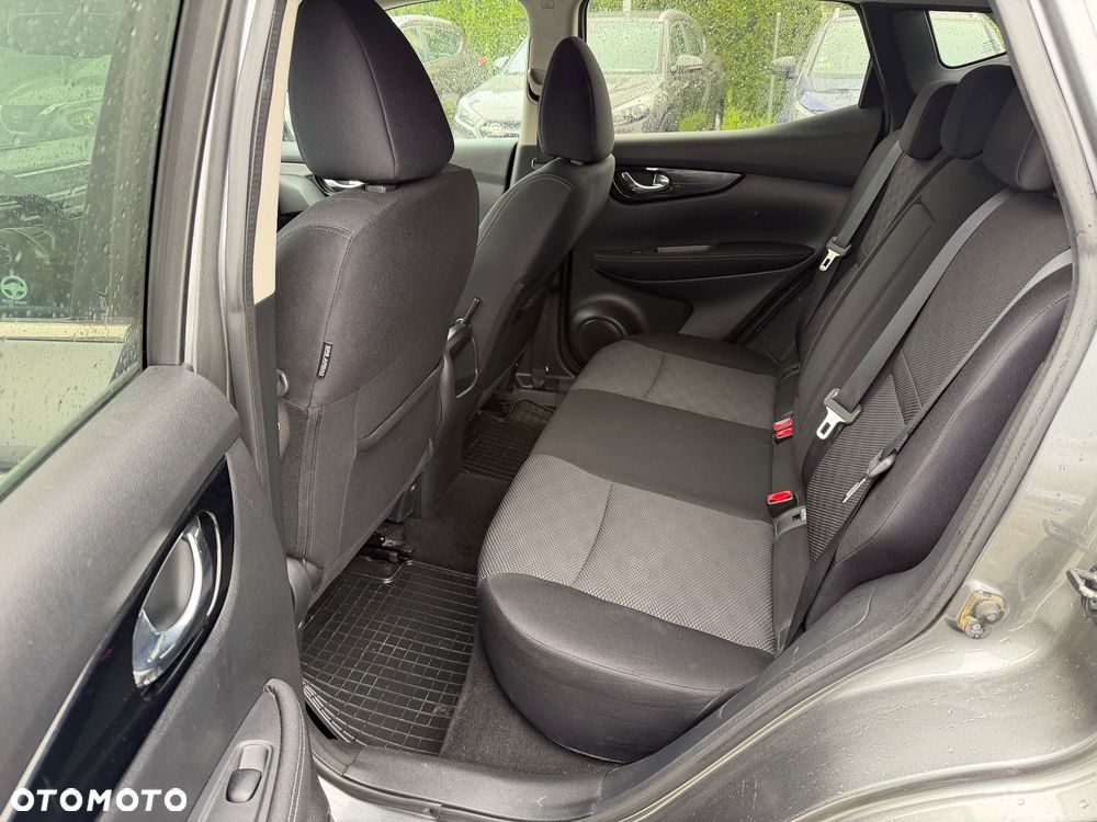 Nissan Qashqai 1.6 DIG-T N-Connecta - 26
