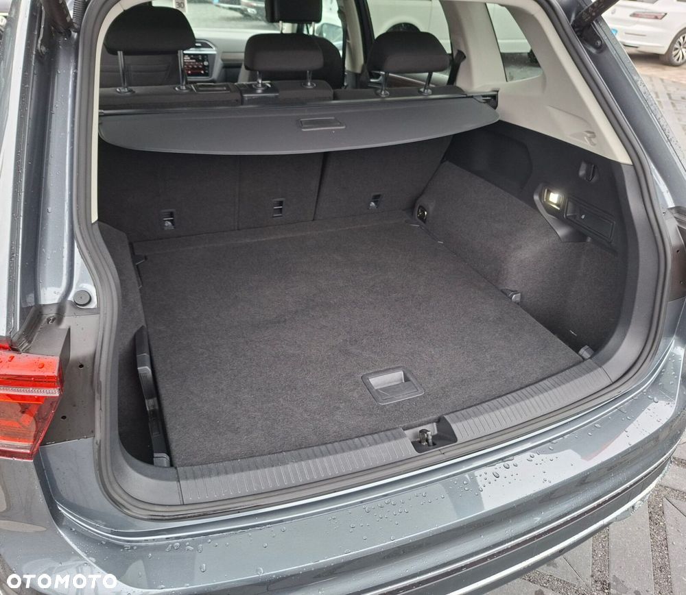 Volkswagen Tiguan Allspace - 15