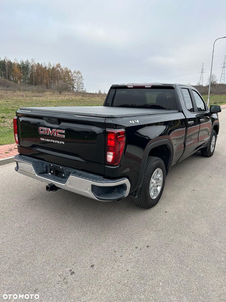GMC Sierra - 2