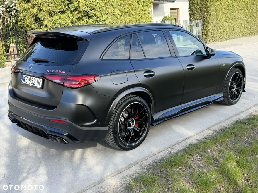 Mercedes-Benz GLC - 12