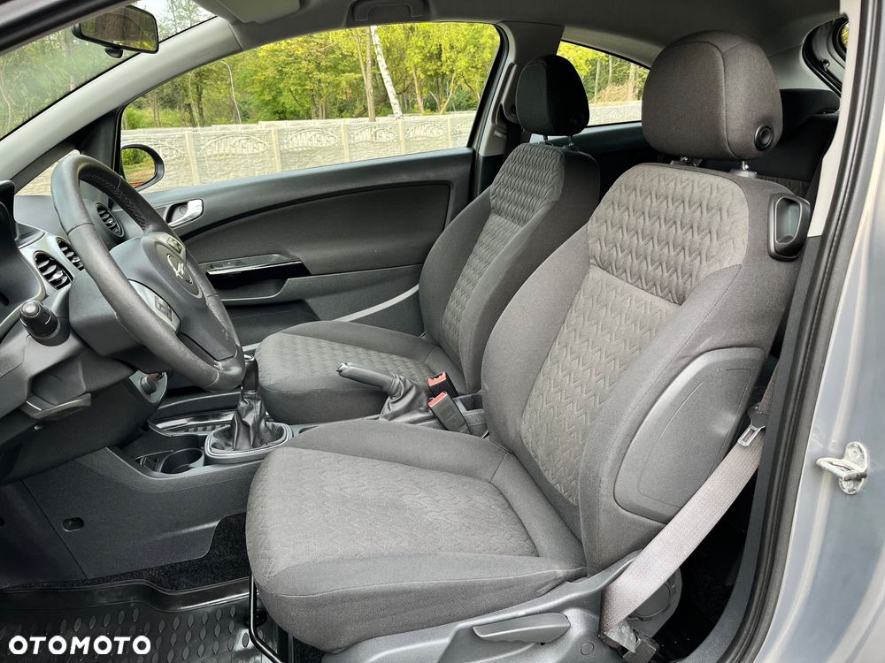 Opel Corsa 1.4 16V Active - 16