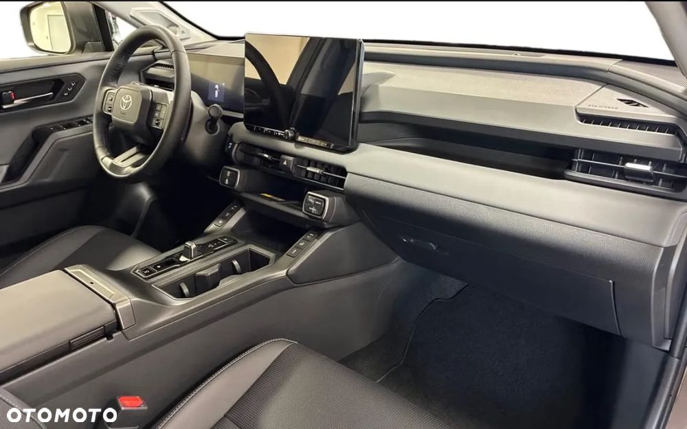 Toyota RAV4 - 6