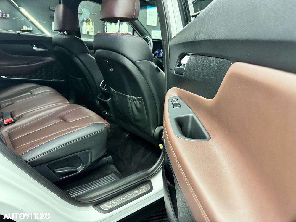 Hyundai Santa Fe 2.2 CRDi 4WD 8AT Luxury - 12