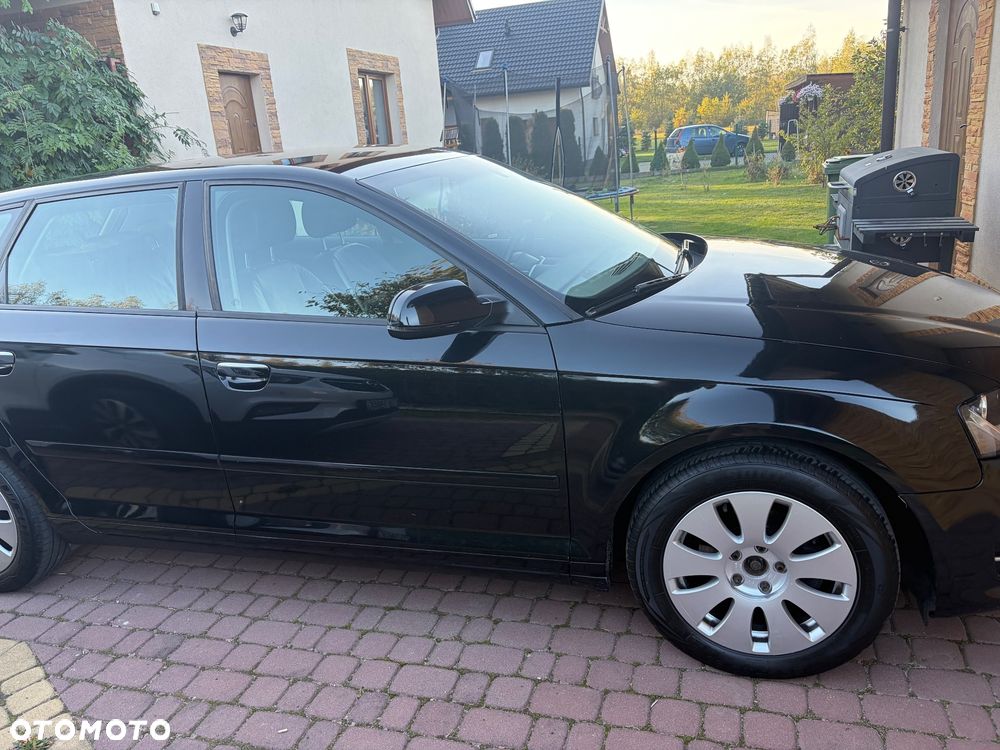 Audi A3 Sportback - 3
