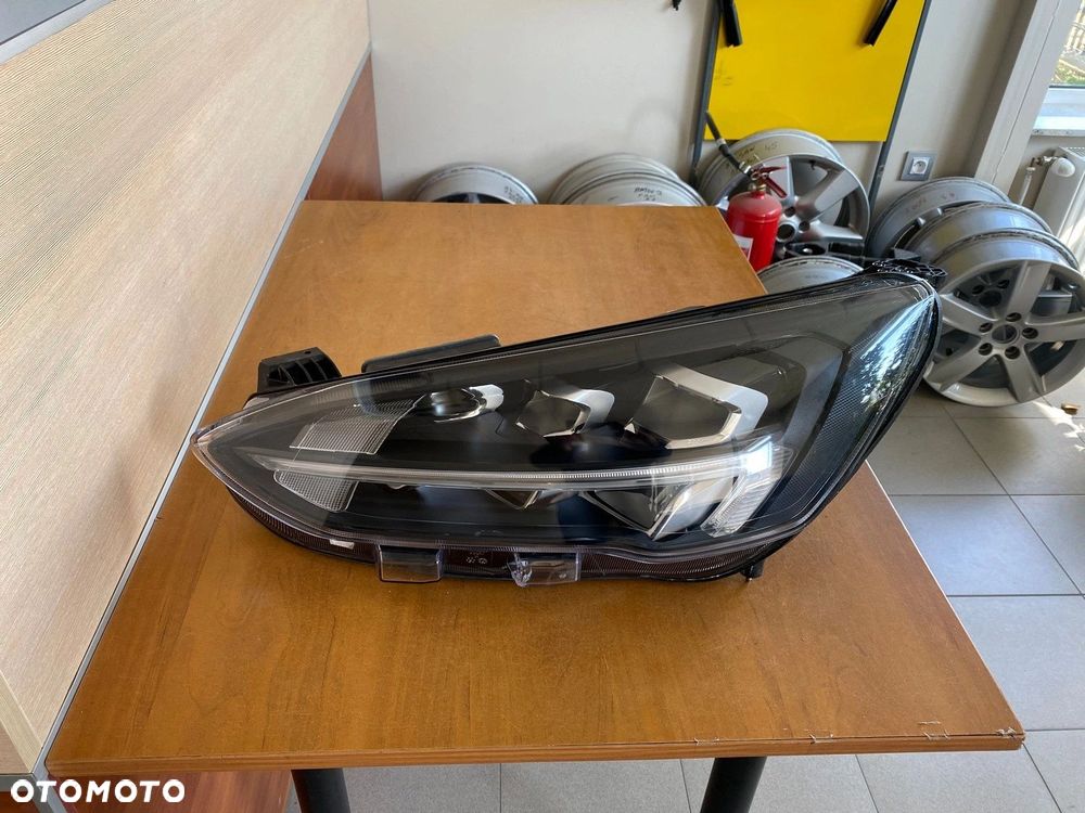 LAMPA PRZEDNIA LEWA FOCUS MK4 FULL LED MX7B-13E015-EB - 1