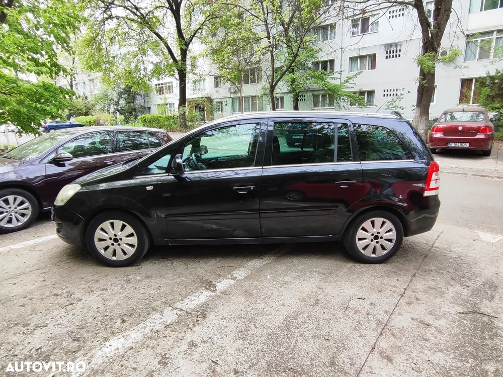 Opel Zafira 1.8 Cosmo - 3