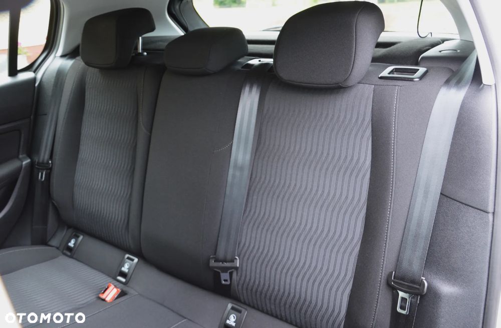Peugeot 308 - 35