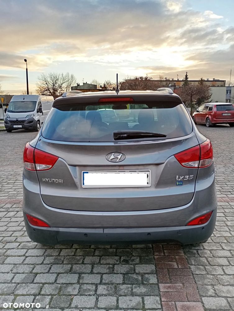 Hyundai ix35 1.6 2WD Fifa World Cup Edition - 4