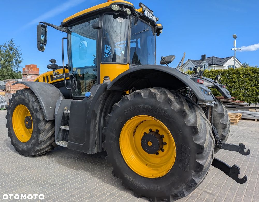 JCB FASTRAC 4220 - 2