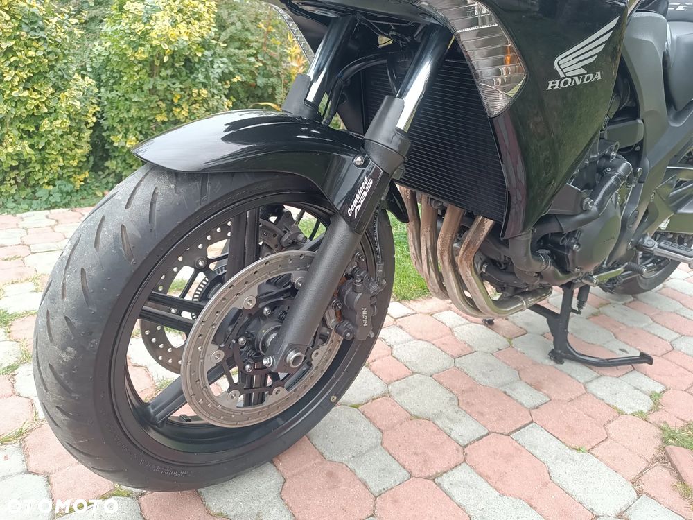Honda CBF - 21