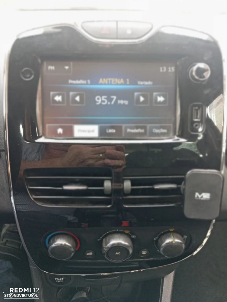 Renault Clio Sport Tourer - 3